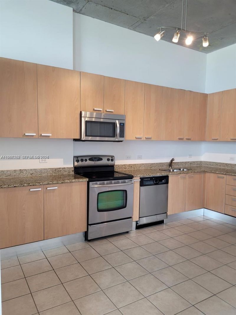 2100 Van Buren St , Unit 501, Hollywood, FL 33020 Photo