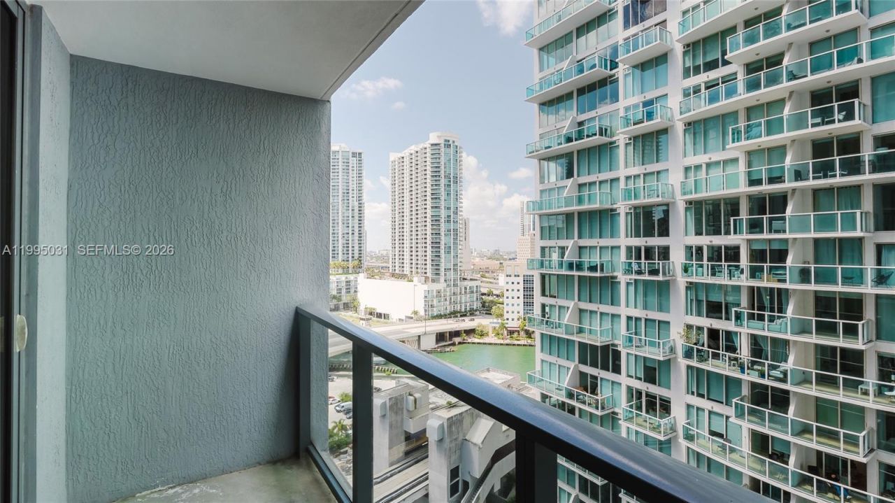 31 SE 6th St, Unit 1906, Miami, FL 33131 Photo