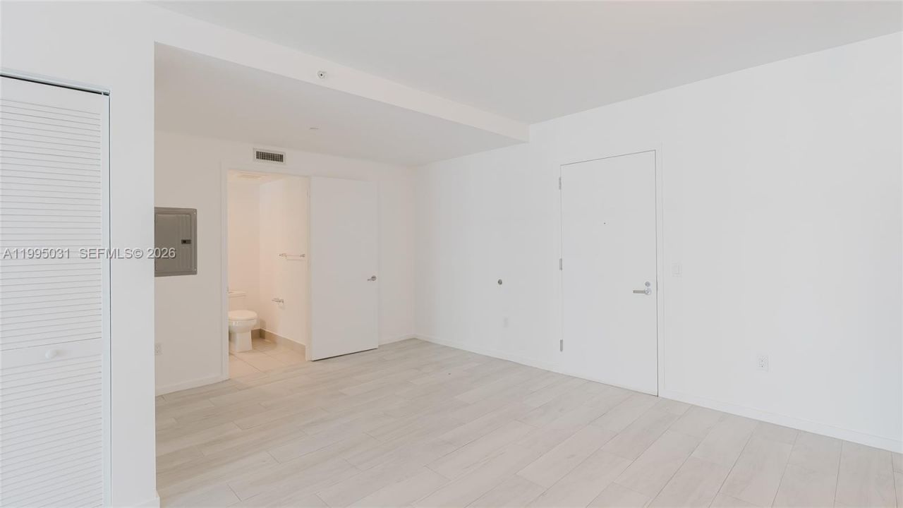 31 SE 6th St, Unit 1906, Miami, FL 33131 Photo