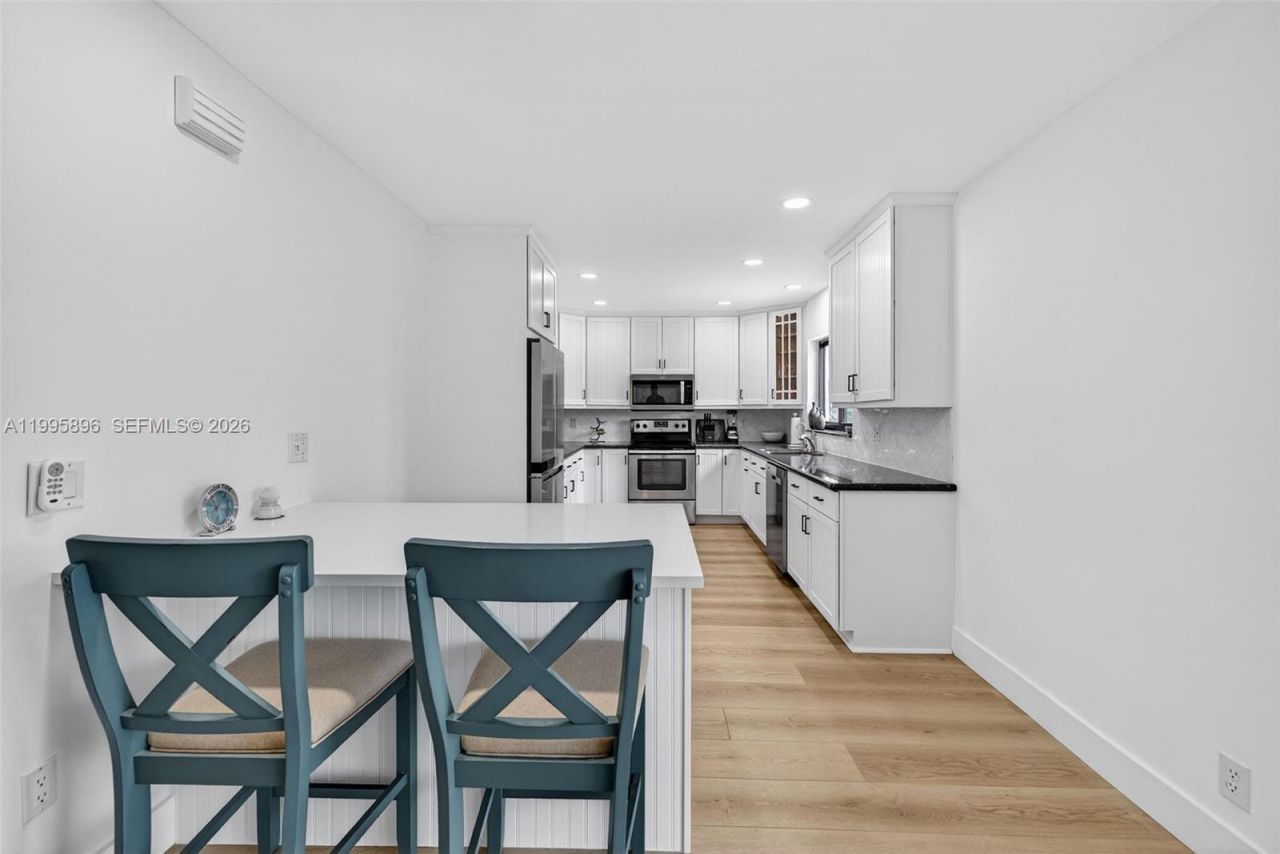 2481 SE 15th St, Pompano Beach, FL 33062 Photo