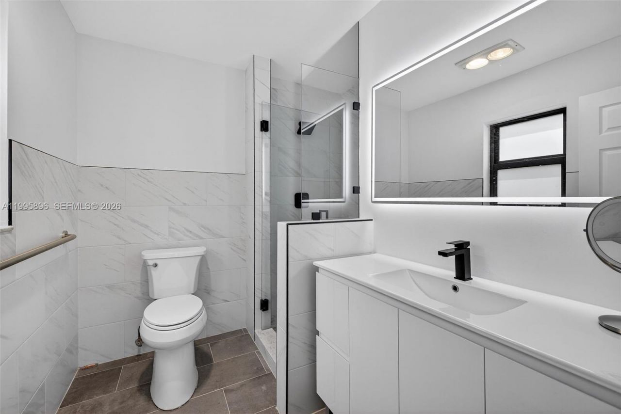 2481 SE 15th St, Pompano Beach, FL 33062 Photo