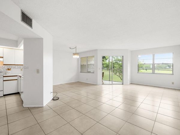 901 SW 128th Ave, Unit 212E, Pembroke Pines, FL 33027