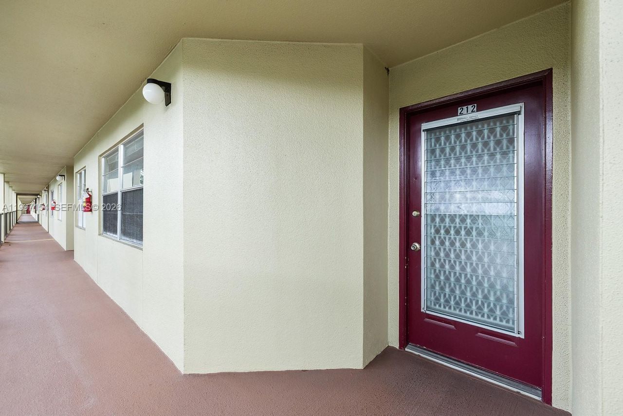 901 SW 128th Ave, Unit 212E, Pembroke Pines, FL 33027 Photo