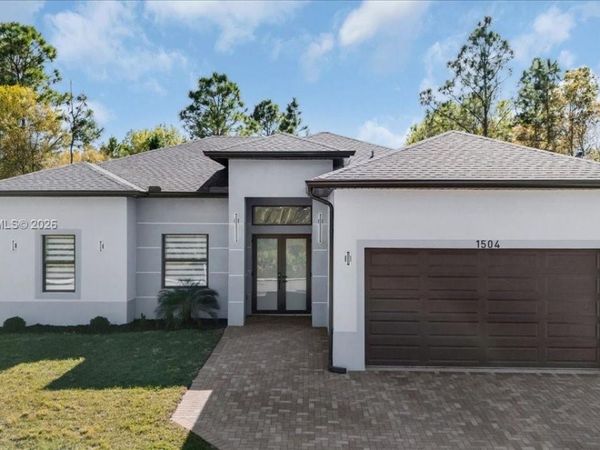 1504 E 6th , Lehigh Acres, FL 33972