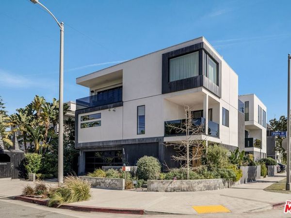 1208 Palms Boulevard, Venice, CA 90291