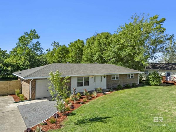 419 W Roosevelt Avenue, Foley, AL 36535