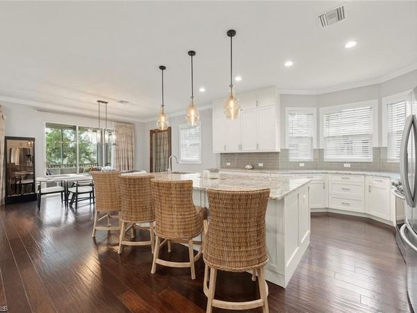 646 Vintage Reserve CIR , Unit 4D, NAPLES, FL 34119