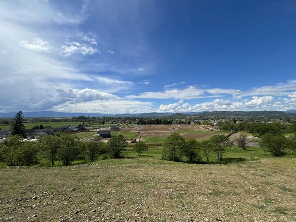 455 Pinnacle ridge, Unit 76, Eagle Point, OR 97524