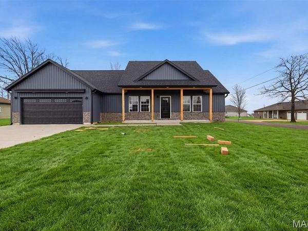 2602 M- Country Drive , Mountain Grove, MO 65711
