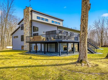 34010 Pioneer Avenue, Center City, MN 55012