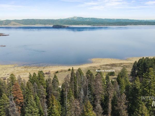 30 Burnt Wagon Trail, Donnelly, ID 83615