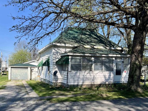 245 S Franklin Street, Orleans, IN 47452