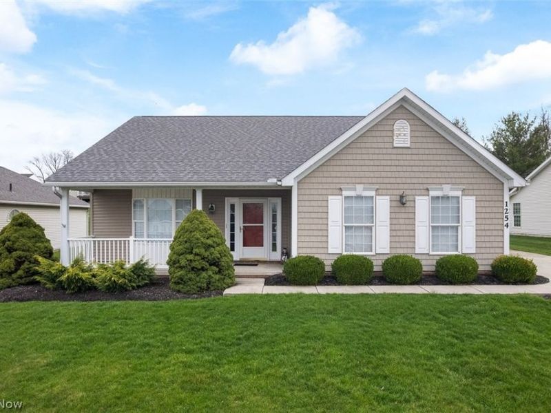 1254 White Stone Circle NE, Canton, OH 44721 Photo 1