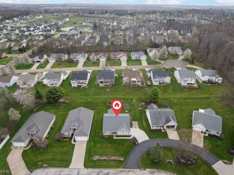 1254 White Stone Circle NE, Canton, OH 44721 Photo 3