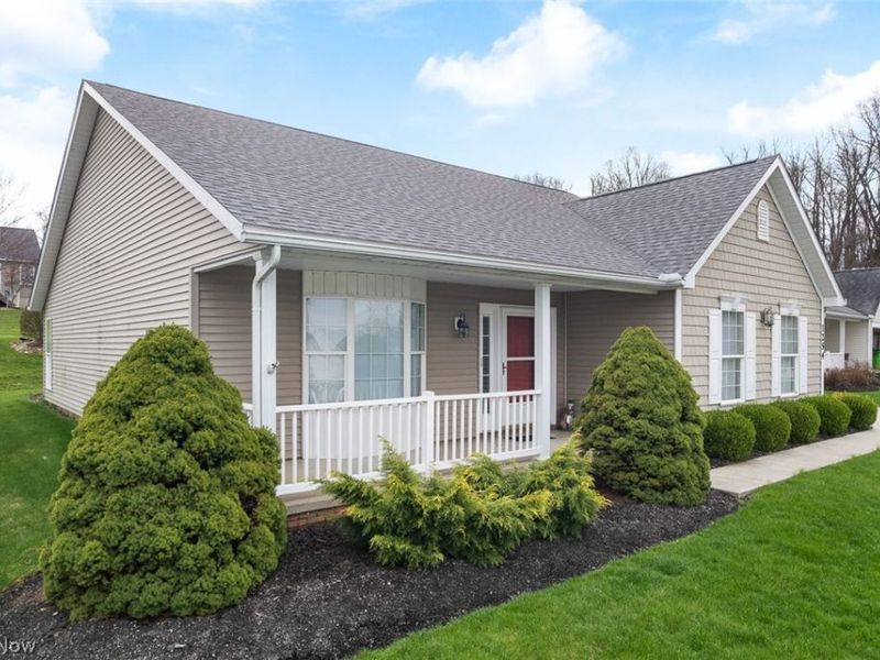 1254 White Stone Circle NE, Canton, OH 44721 Photo 6