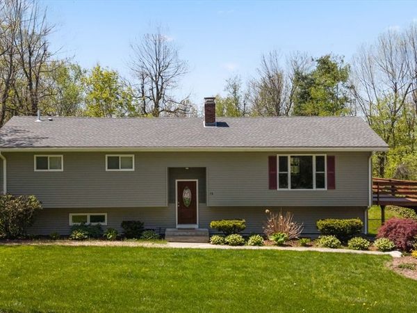 78 Asnebumskit Road, Paxton, MA 01612