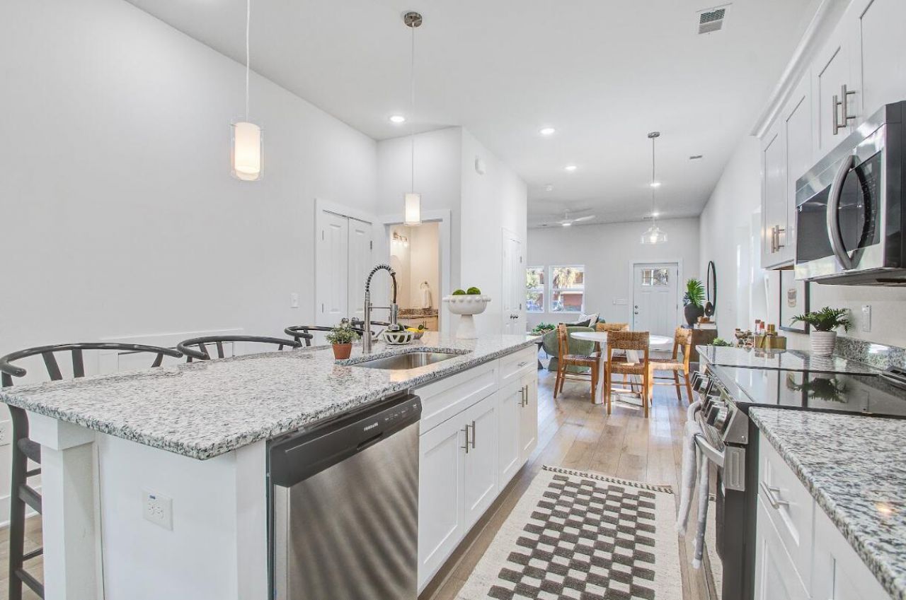 5739 N Murray Avenue Photo 14