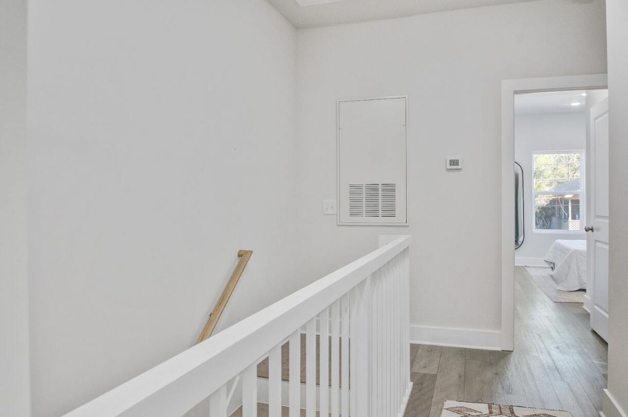 5739 N Murray Avenue Photo 16