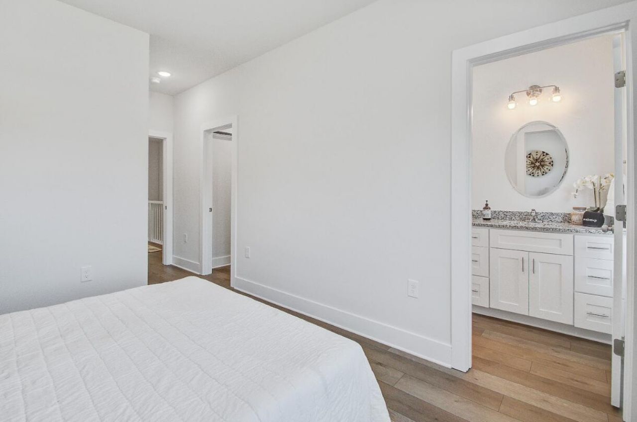 5739 N Murray Avenue Photo 18