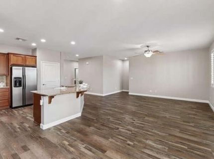 8013 Solomon Dr, Elk Grove, CA 95757 Photo