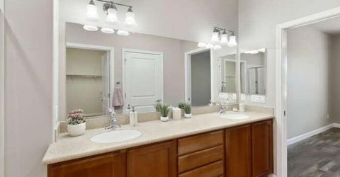 8013 Solomon Dr, Elk Grove, CA 95757 Photo