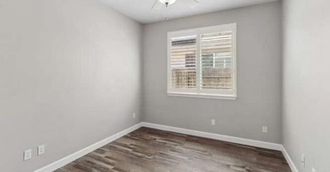 8013 Solomon Dr, Elk Grove, CA 95757 Photo