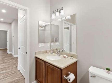 8013 Solomon Dr, Elk Grove, CA 95757 Photo