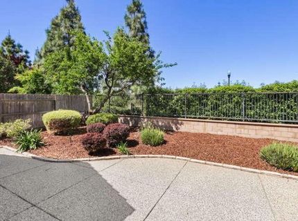 8013 Solomon Dr, Elk Grove, CA 95757 Photo