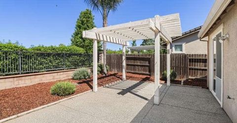 8013 Solomon Dr, Elk Grove, CA 95757 Photo