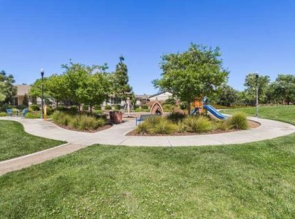 8013 Solomon Dr, Elk Grove, CA 95757 Photo