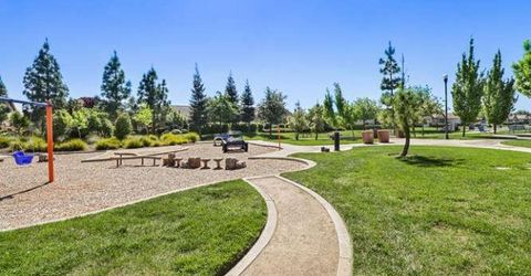 8013 Solomon Dr, Elk Grove, CA 95757 Photo