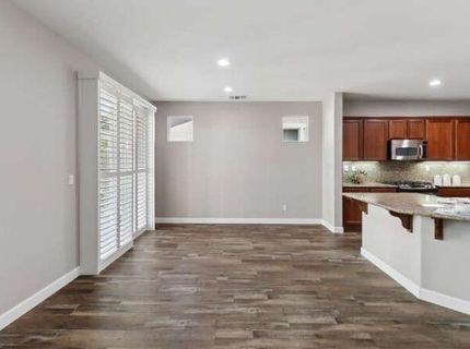 8013 Solomon Dr, Elk Grove, CA 95757 Photo