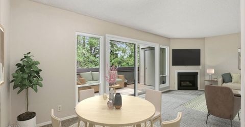 2430 Larkspur Ln #280, Unit 280, Sacramento, CA 95825 Photo