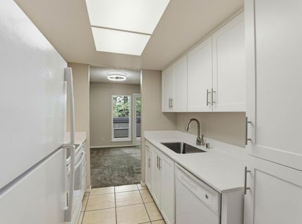 2430 Larkspur Ln #280, Unit 280, Sacramento, CA 95825 Photo