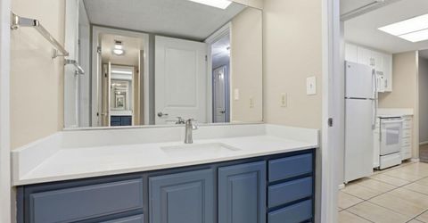 2430 Larkspur Ln #280, Unit 280, Sacramento, CA 95825 Photo