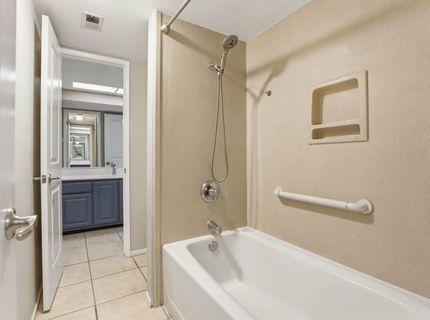 2430 Larkspur Ln #280, Unit 280, Sacramento, CA 95825 Photo