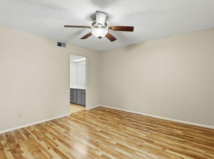 2430 Larkspur Ln #280, Unit 280, Sacramento, CA 95825 Photo