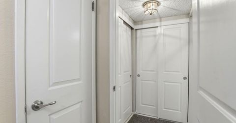 2430 Larkspur Ln #280, Unit 280, Sacramento, CA 95825 Photo