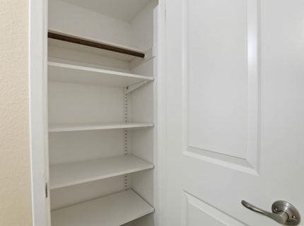 2430 Larkspur Ln #280, Unit 280, Sacramento, CA 95825 Photo