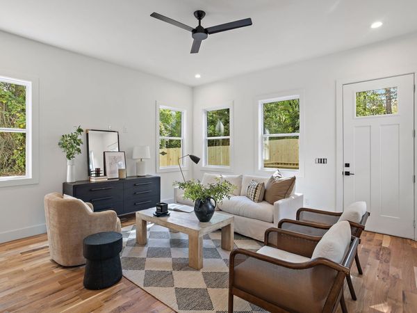 2237 Cruzen St , Nashville, TN 37211