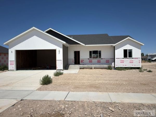 1160 Alpine Ave, CHUBBUCK, ID 83202