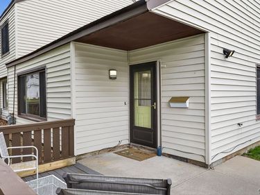 601 Barnstable Court, Camillus, NY 13031