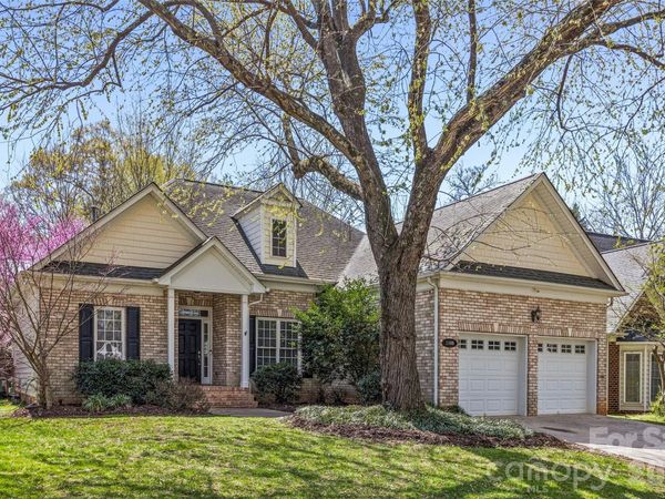 1109 Moray Court, Charlotte, NC 28211