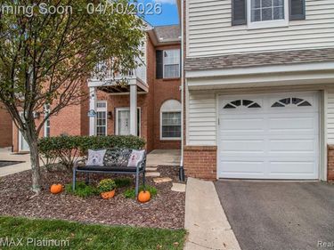 648 Olde English Circle, Howell Twp, MI 48855