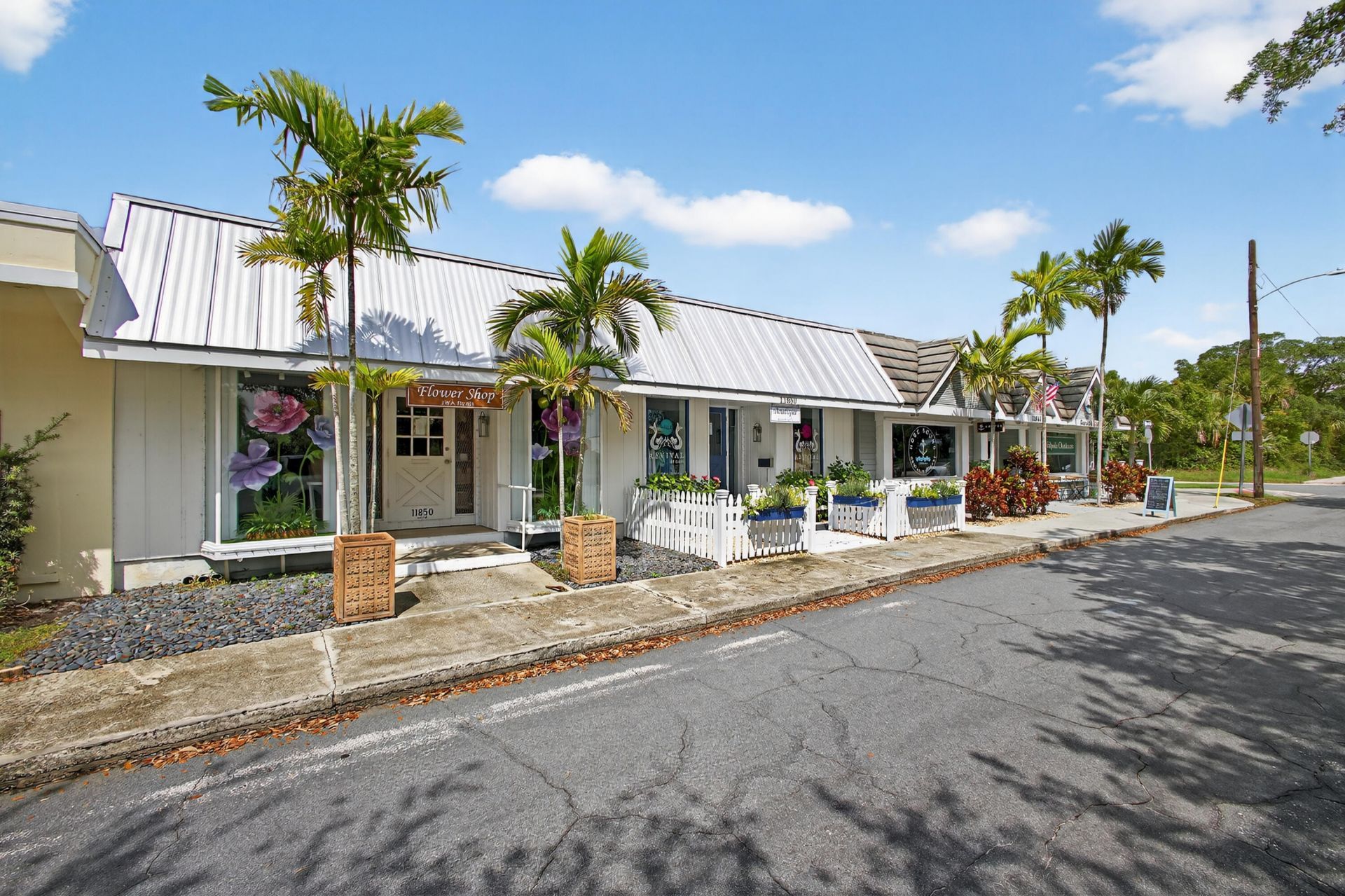 8323 SE Croft Circle, Unit N9, Hobe Sound, FL 33455 Photo