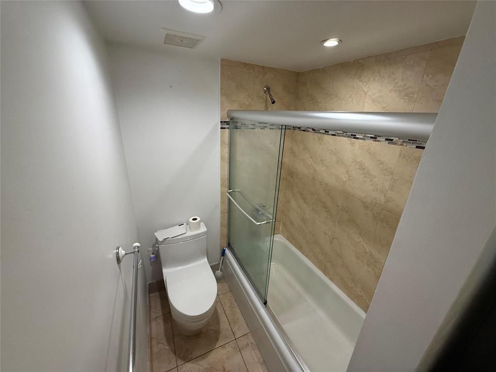 19428 NE 26th Avenue, Unit 103b, Miami, FL 33180 Photo