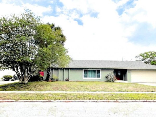 2102 WINNEBAGO TRAIL , FERN PARK, FL 32730