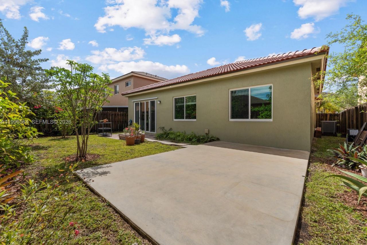 9473 SW 227th Ter, Cutler Bay, FL 33190 Photo