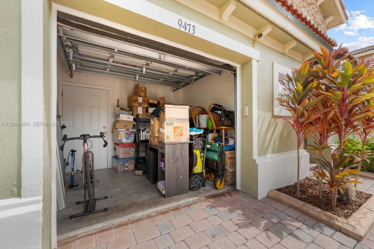 9473 SW 227th Ter, Cutler Bay, FL 33190 Photo