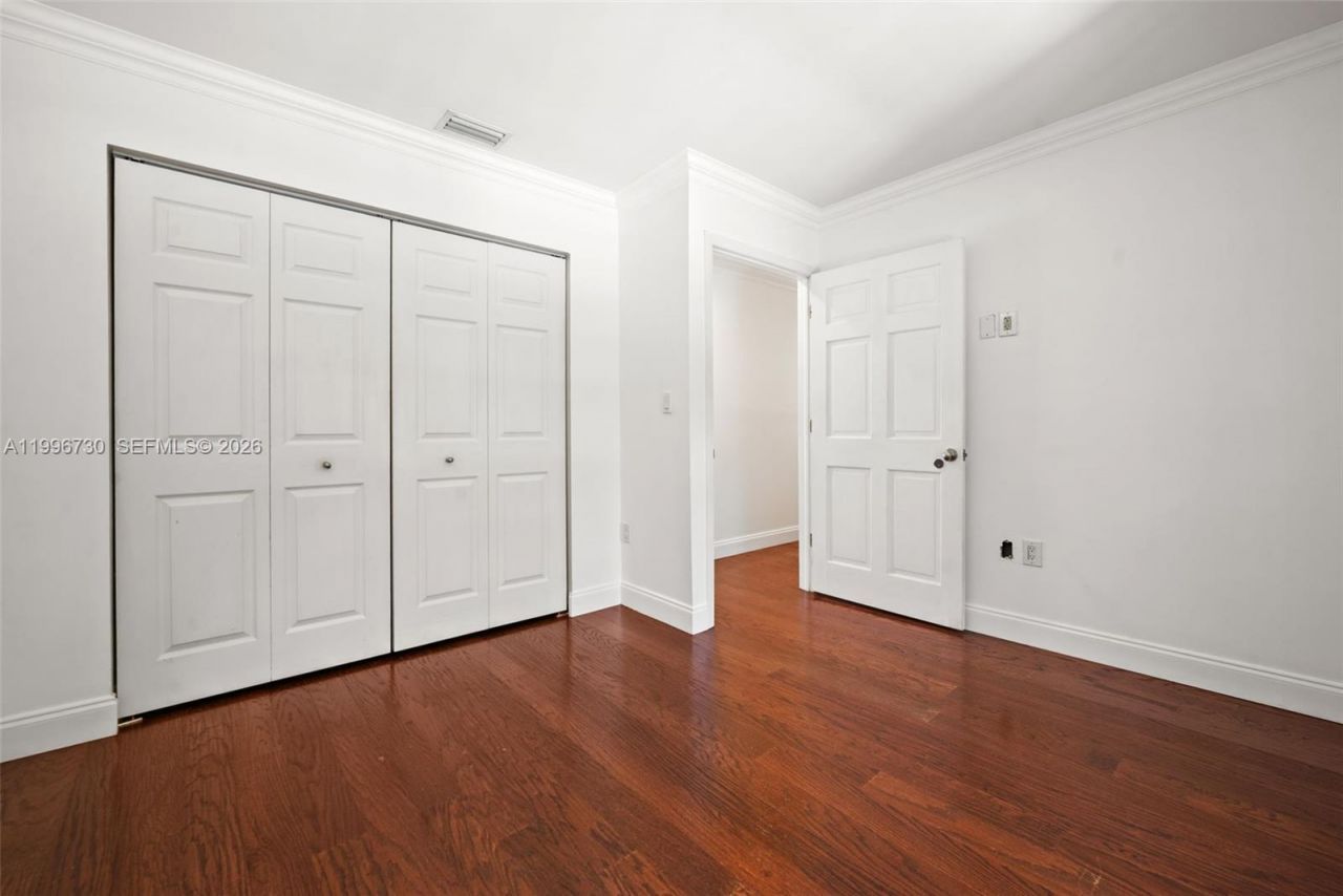 3135 Gifford Ln, Unit C, Miami, FL 33133 Photo